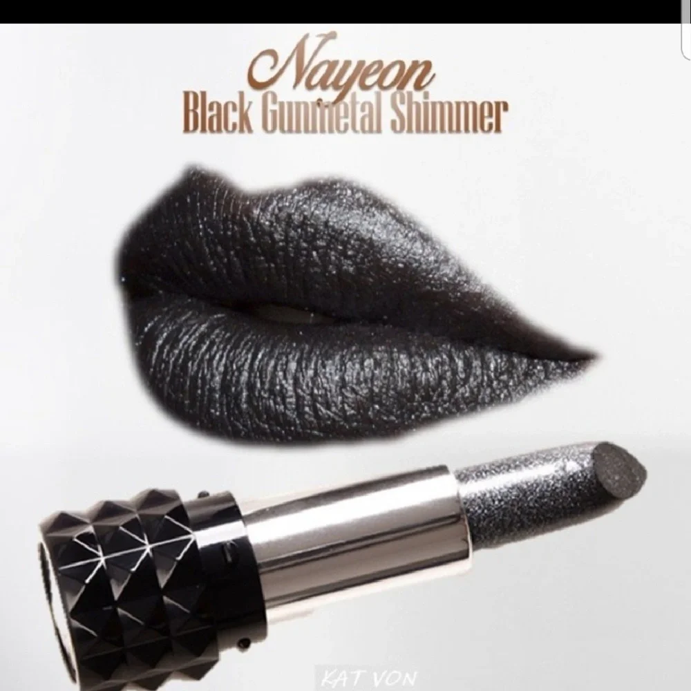 🧚‍♀️NAYEON Kat Von D DISCONTINUED Studded Kiss Lipstick NWOBox